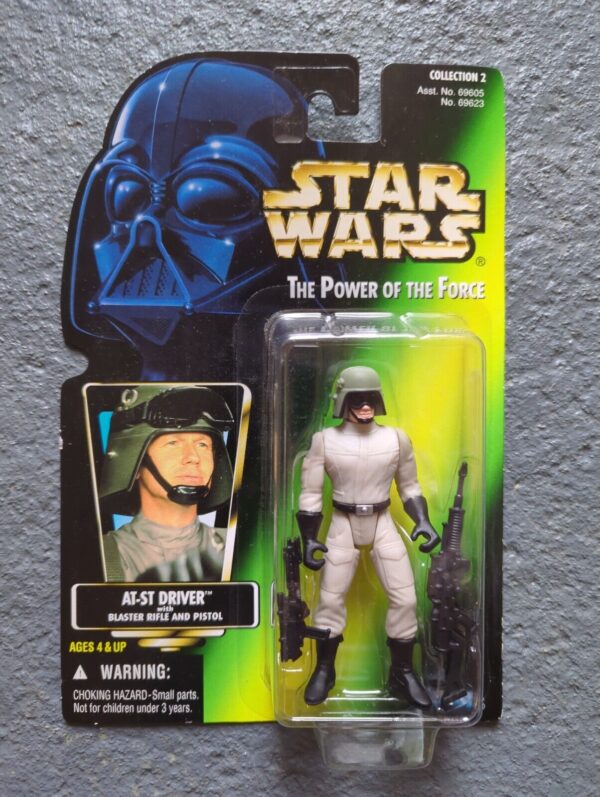 Kenner Star Wars Power Of the Force Green Card AT-ST Driver