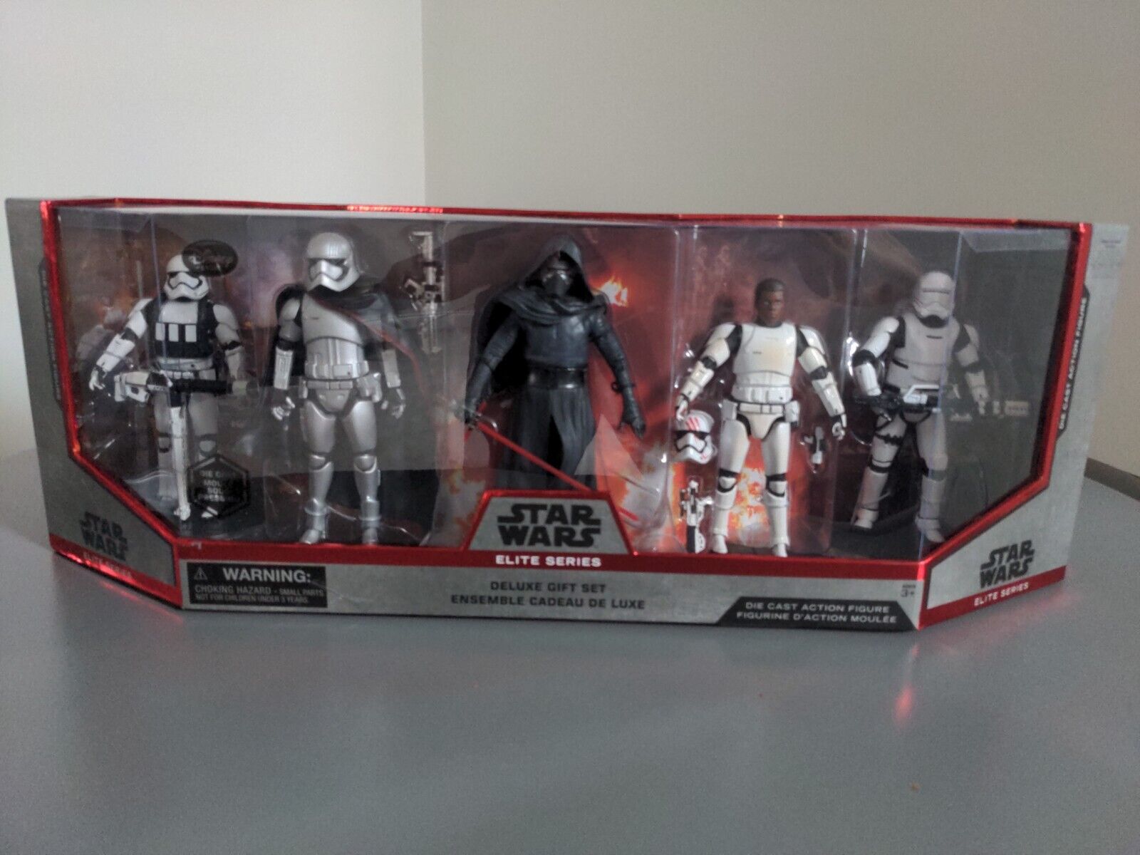 Disney Store Star Wars Elite Series Deluxe Gift Set Die cast Action Figures BNIB